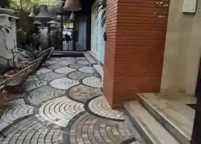 Center Walk To Everything